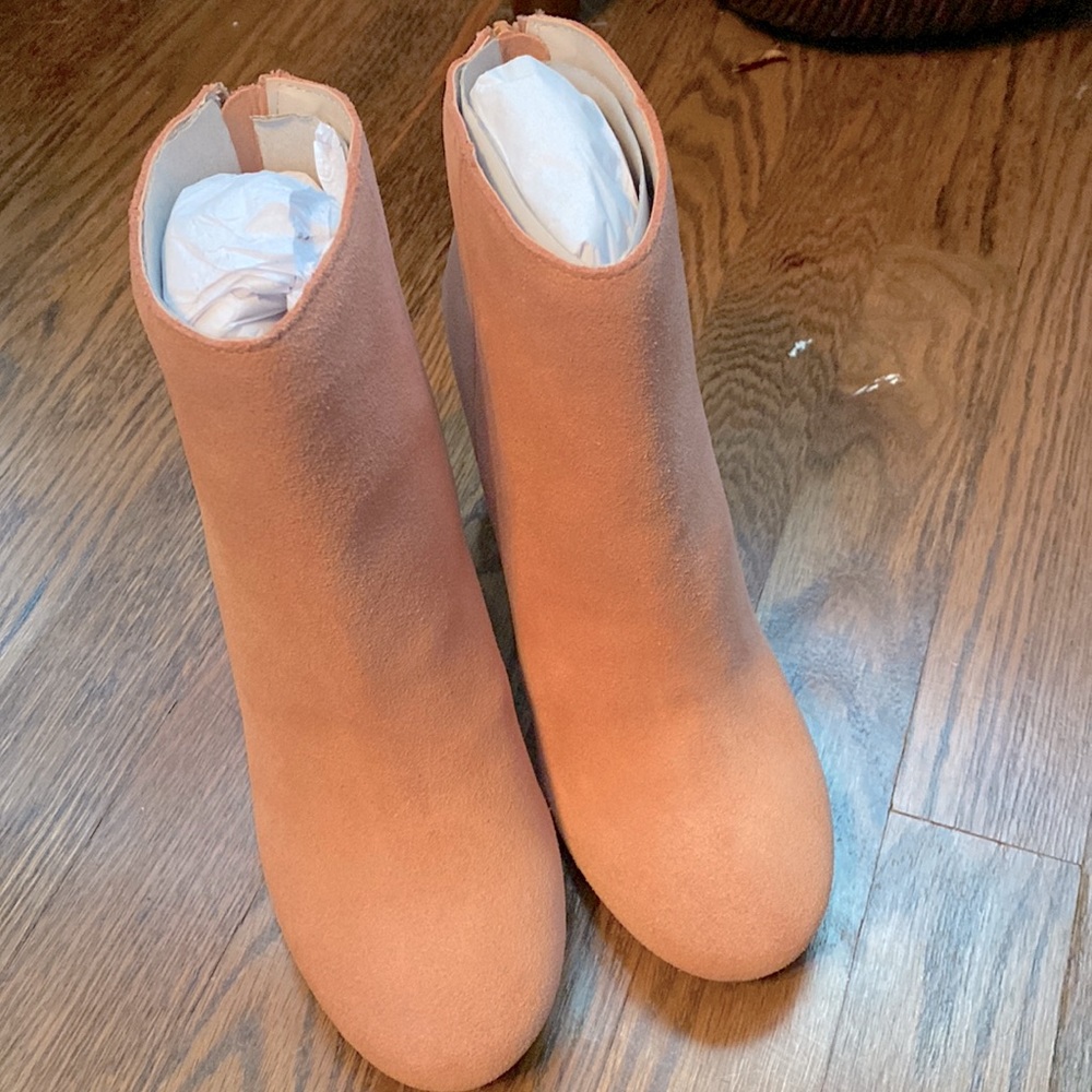 Kenneth Cole Reaction Salmon Boots